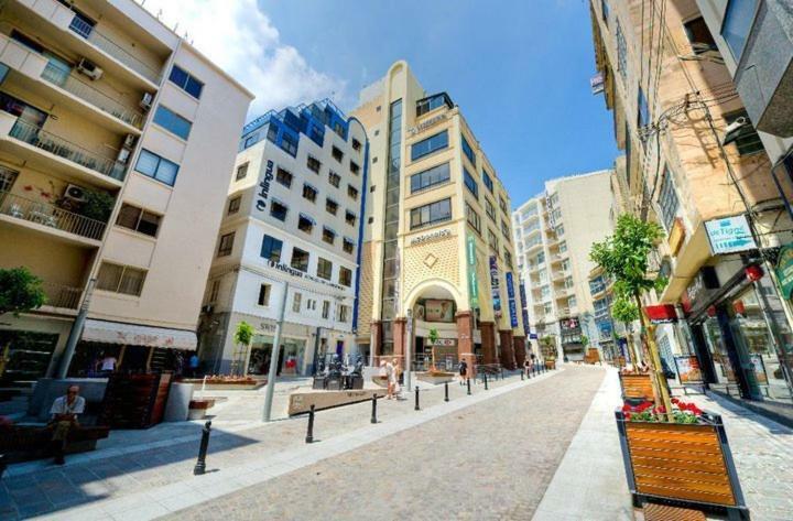Contemporary, Luxury Apartment With Valletta And Harbour Views Sliema Extérieur photo