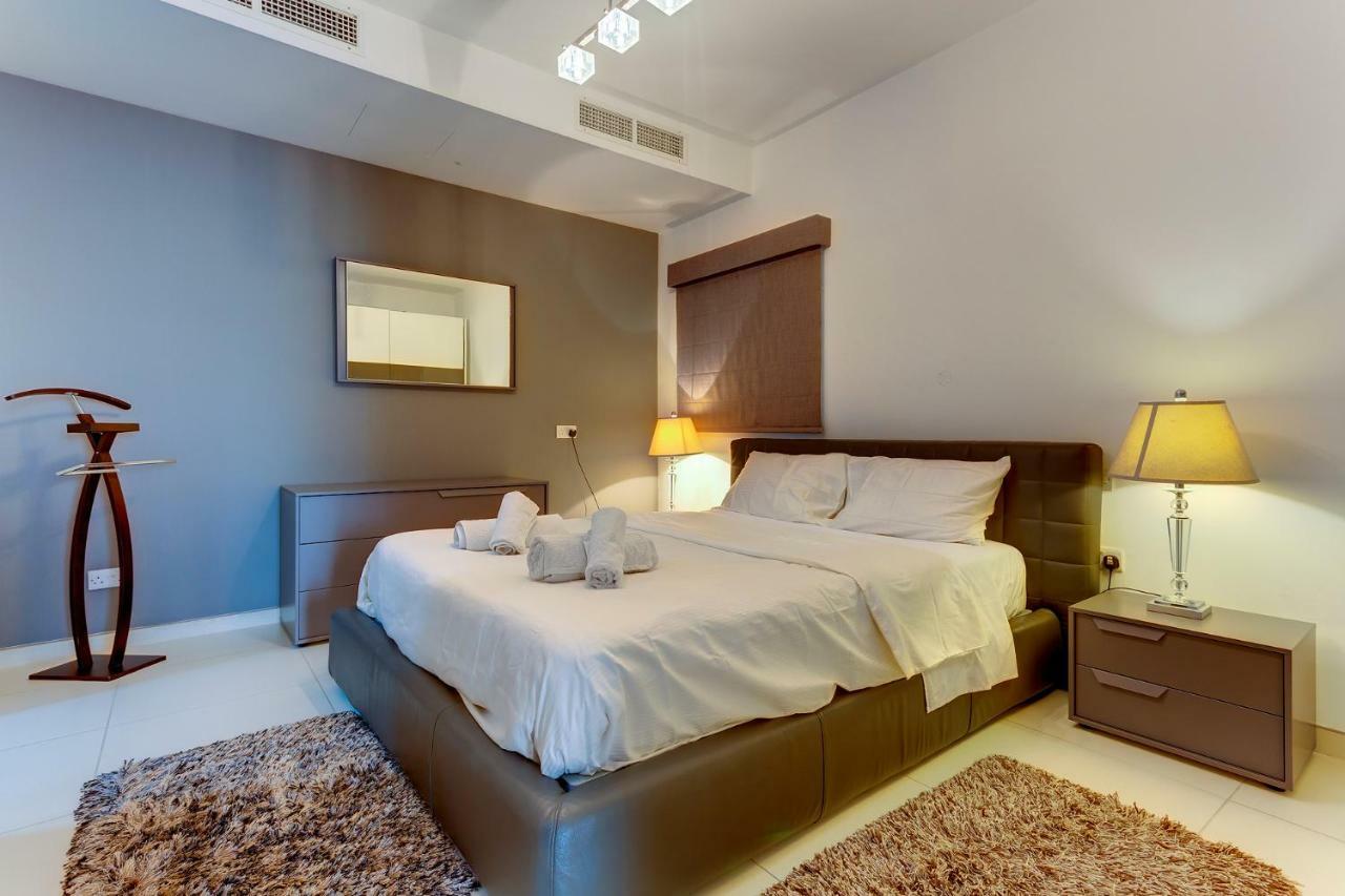 Contemporary, Luxury Apartment With Valletta And Harbour Views Sliema Extérieur photo