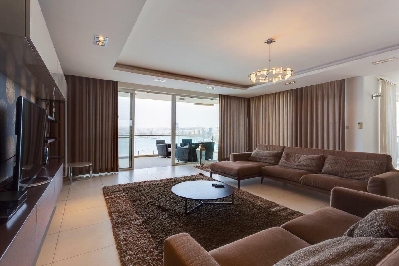 Contemporary, Luxury Apartment With Valletta And Harbour Views Sliema Extérieur photo